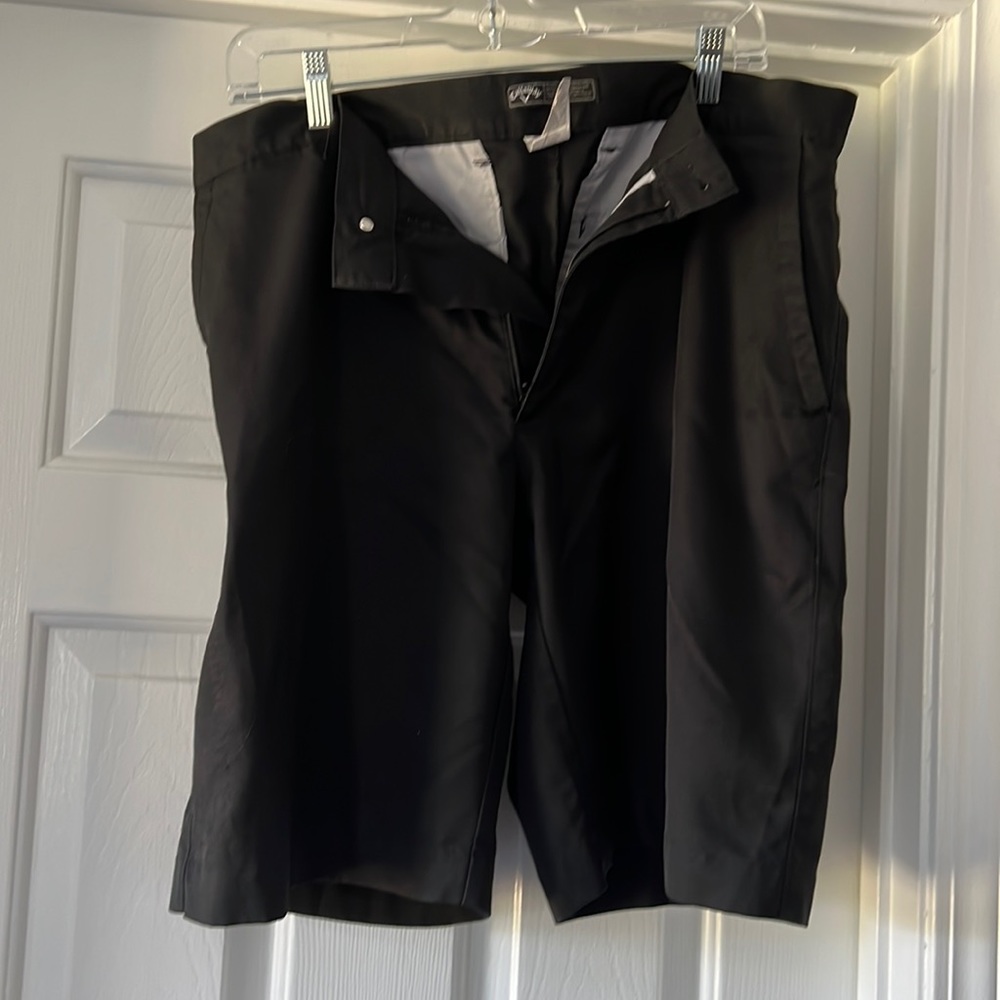 Men’s Callaway golf shorts